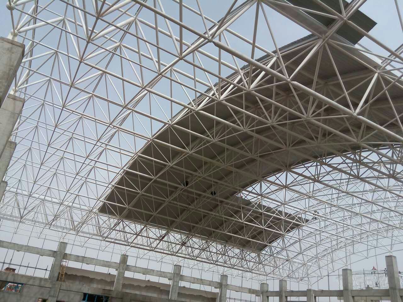 公主岭青岛一汽网架